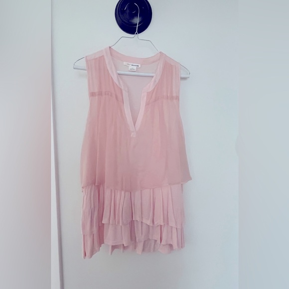 Clu & Willoughby sleeveless shell pink dressy/casual tunic top. Cute with jeans! - Picture 2 of 2
